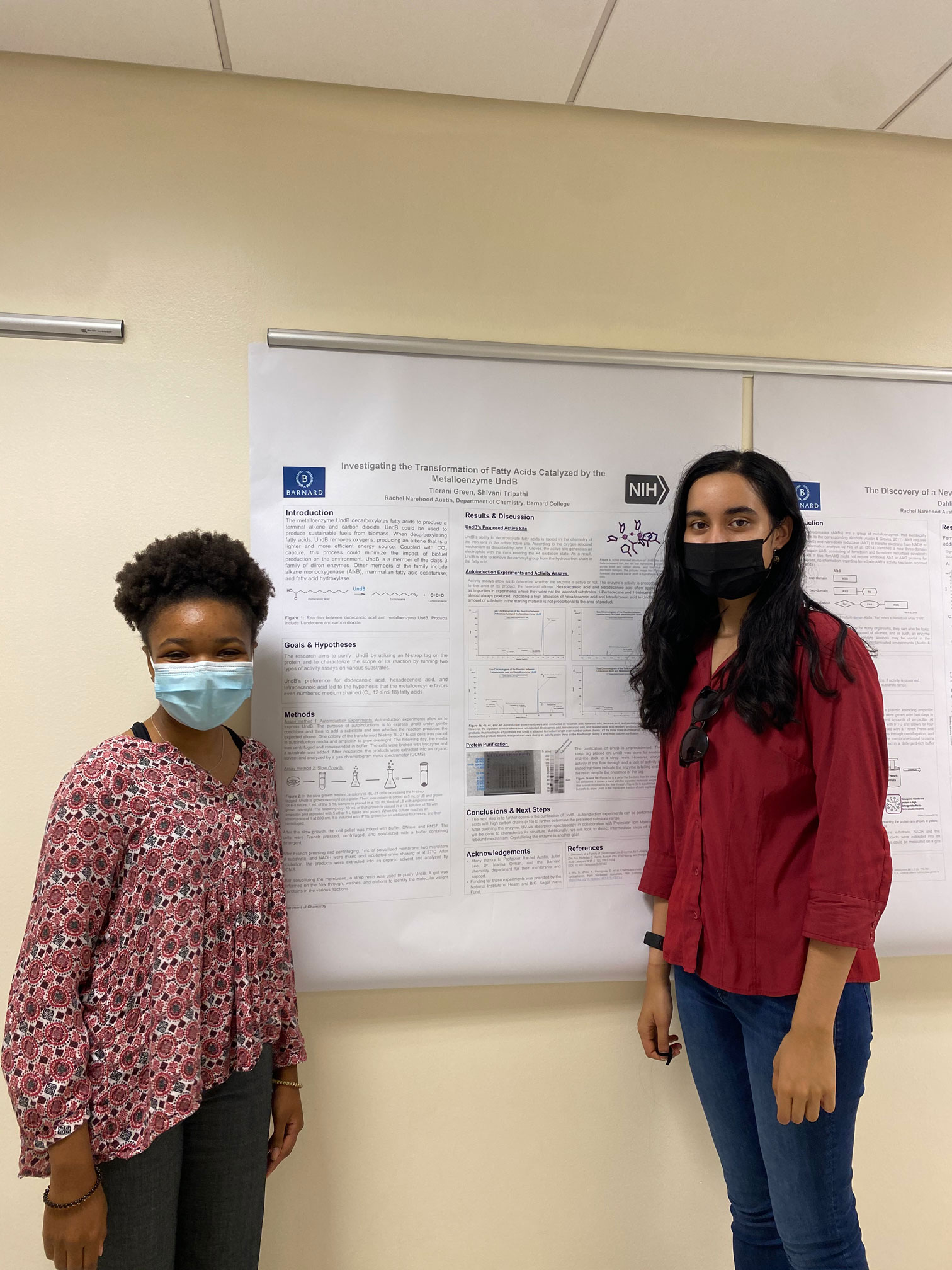 Shivani-Tripathi with lab partner Tierani Green '24.